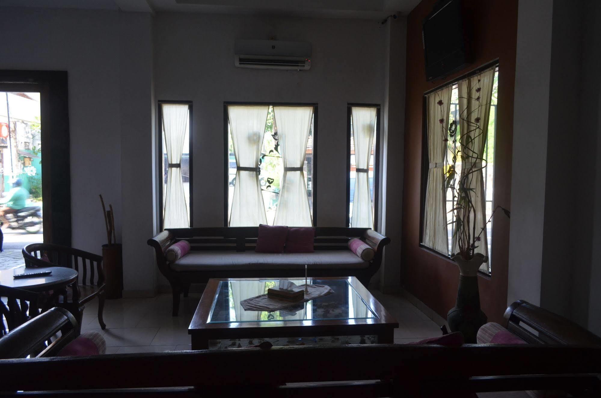 Mawar Asri Hotel Yogyakarta Ngoại thất bức ảnh